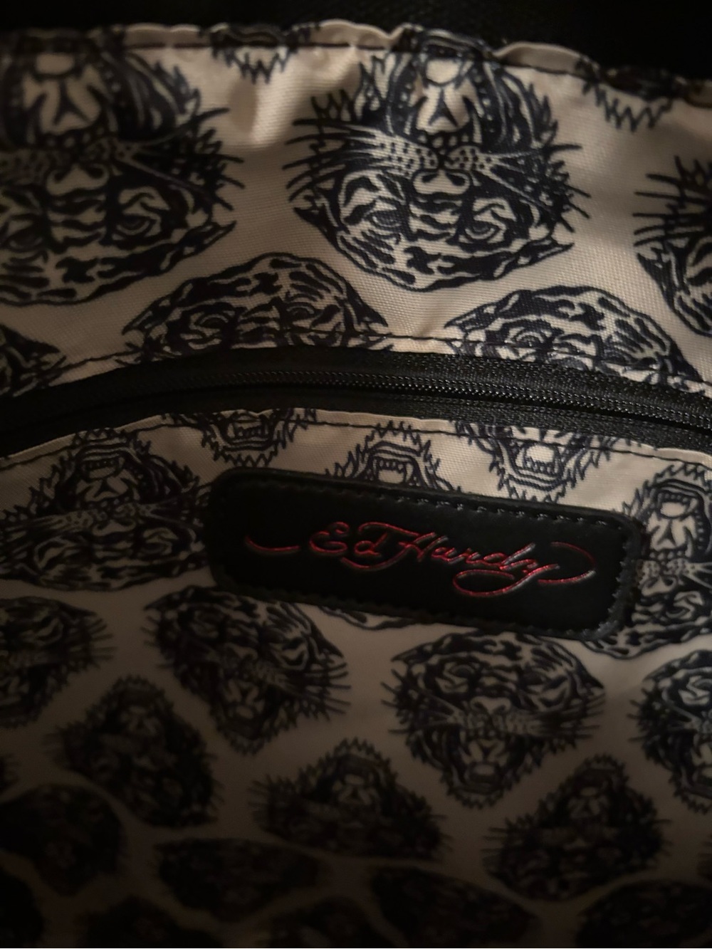 ED HARDY Black Tattoo-Print Canvas Tote Bag WITH CHAIN DETAIL NWT - Picture 7 of 9